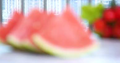 4K夏日水果切西瓜新鲜西瓜视频的预览图